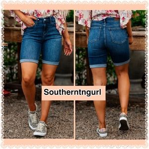 NWT JUDY BLUE High Rise Non Distressed Cuffed Bermuda Denim Shorts